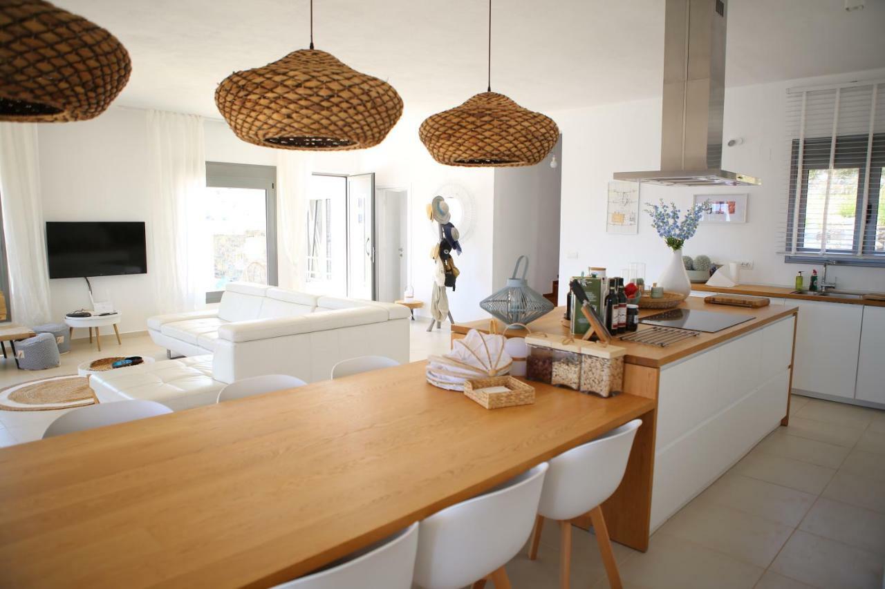 Villa Estee, Luxury Villa With Private Infinity Pool And Jacuzzi エロウンダ エクステリア 写真